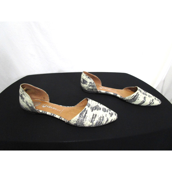 Jeffrey Campbell Beige Snake Print Leather Open Side Point Toe Flats Women 9 - Picture 1 of 11